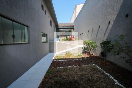 Casa à venda com 474m², 4 quartos e 4 vagas Casa à venda com 474m², 4 quartos e 4 vagasQuintal/Jardim