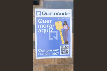 Casa à venda com 474m², 4 quartos e 4 vagas Casa à venda com 474m², 4 quartos e 4 vagasPlaquinha