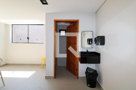 Casa à venda com 474m², 4 quartos e 4 vagas Casa à venda com 474m², 4 quartos e 4 vagasBanheiro da Área Gourmet