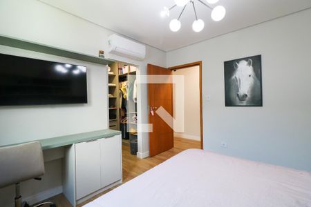 Casa à venda com 474m², 4 quartos e 4 vagas Casa à venda com 474m², 4 quartos e 4 vagasSuíte 1