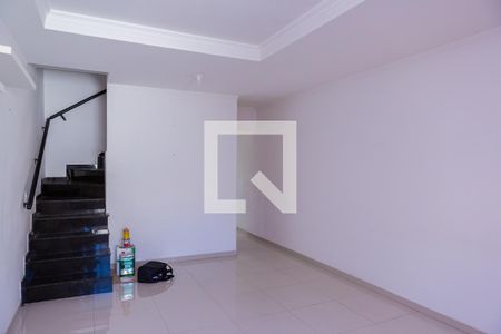 Sala de casa para alugar com 3 quartos, 160m² em Vila Londrina, São Paulo