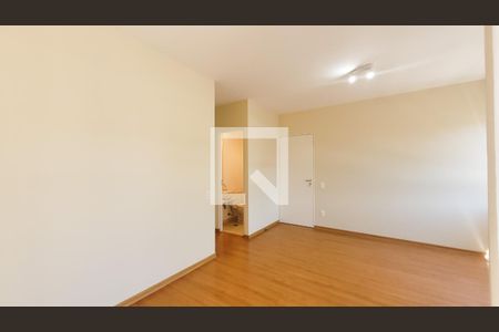 Sala de apartamento à venda com 2 quartos, 74m² em Cambuí, Campinas