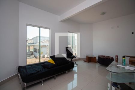 Sala 2 de casa de condomínio para alugar com 3 quartos, 150m² em Setor Habitacional Arniqueira (águas Claras), Brasília