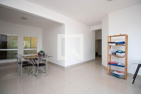 Sala 1 de casa de condomínio para alugar com 3 quartos, 150m² em Setor Habitacional Arniqueira (águas Claras), Brasília