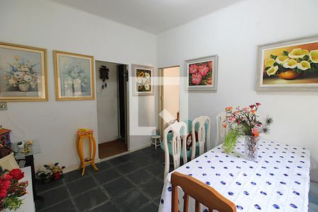 Casa à venda com 80m², 2 quartos e 1 vagaSala