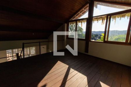 Sala 2 de casa de condomínio para alugar com 4 quartos, 500m² em Camboinhas, Niterói