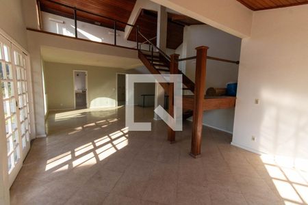 Sala 1 de casa de condomínio para alugar com 4 quartos, 500m² em Camboinhas, Niterói