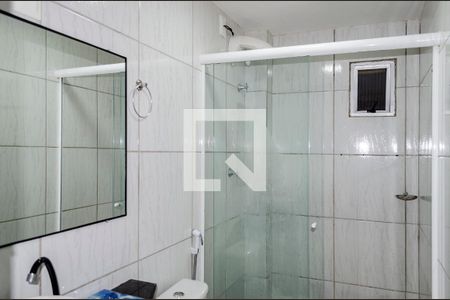 Banheiro de kitnet/studio para alugar com 1 quarto, 40m² em Canasvieiras, Florianópolis