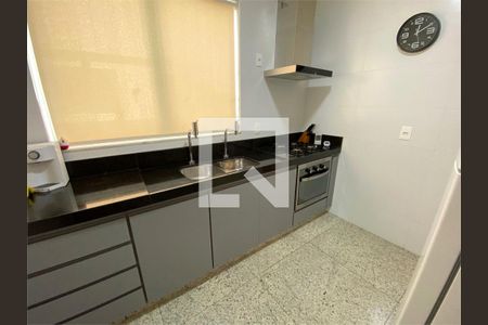 Apartamento à venda com 3 quartos, 165m² em Barreiro, Belo Horizonte