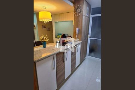 Apartamento à venda com 3 quartos, 75m² em Vila Paulo Silas, São Paulo