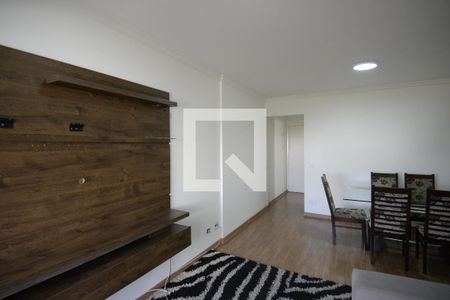 Sala de apartamento para alugar com 3 quartos, 72m² em Vila Firmiano Pinto, São Paulo