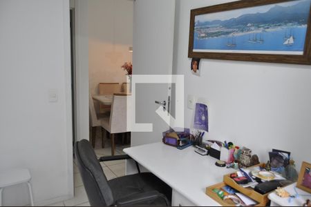 Quarto de apartamento para alugar com 2 quartos, 53m² em Del Castilho, Rio de Janeiro