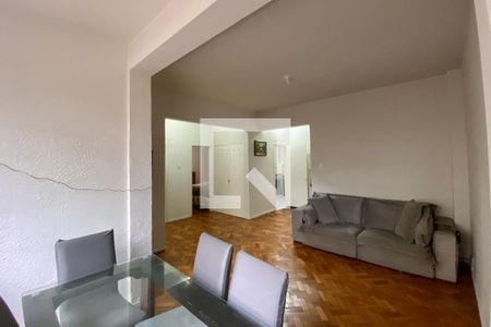 Apartamento à venda com 76m², 2 quartos e sem vagaSala