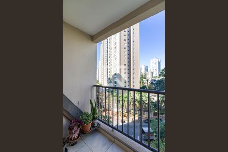 Sacada de apartamento para alugar com 2 quartos, 54m² em Parque Reboucas, São Paulo