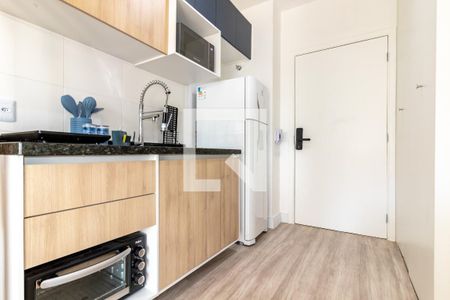 Cozinha de apartamento para alugar com 1 quarto, 25m² em Vila Olímpia, São Paulo