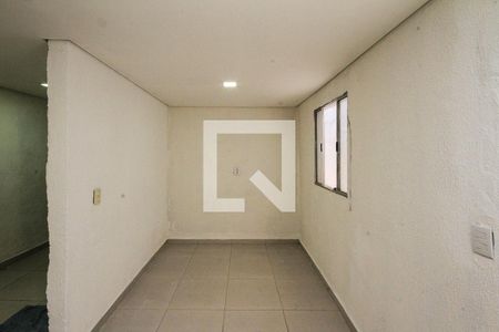 Studio de casa para alugar com 2 quartos, 30m² em Jardim Guiomar, São Paulo