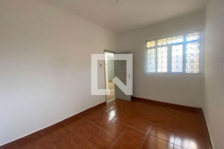 Quarto de casa para alugar com 1 quarto, 60m² em Centro, Duque de Caxias