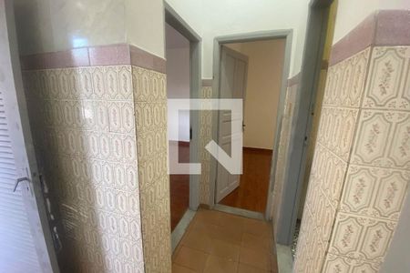 Corredor de casa para alugar com 1 quarto, 60m² em Centro, Duque de Caxias