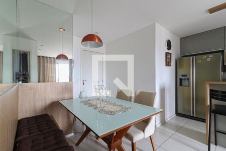 Sala de apartamento à venda com 2 quartos, 61m² em Todos Os Santos, Rio de Janeiro