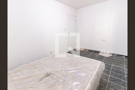 Quarto 1 de casa para alugar com 2 quartos, 120m² em Vila Oratório, São Paulo