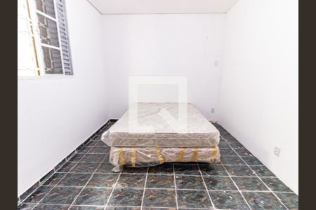 Quarto 1 de casa para alugar com 2 quartos, 120m² em Vila Oratório, São Paulo