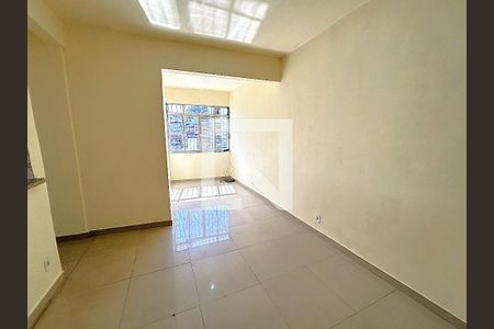 Sala de apartamento para alugar com 2 quartos, 58m² em Madureira, Rio de Janeiro