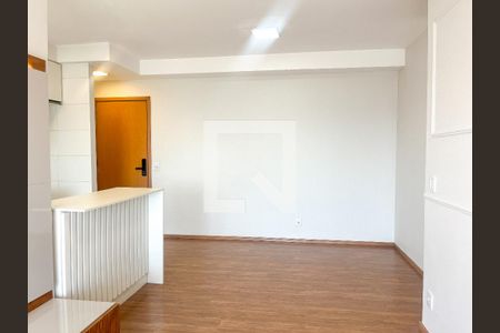 Sala de apartamento à venda com 2 quartos, 64m² em Vila Mangalot, São Paulo