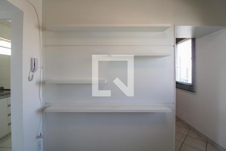 Sala de apartamento à venda com 1 quarto, 30m² em Taquaral, Campinas