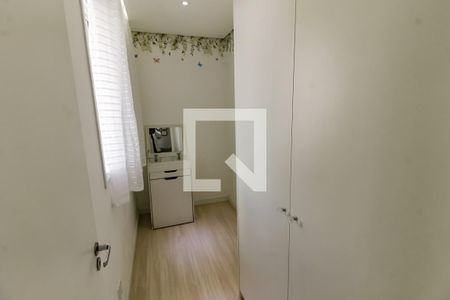 Quarto 1 de apartamento para alugar com 2 quartos, 51m² em Jardim Monte Alegre, Taboão da Serra