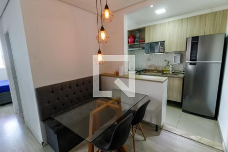 Detalhe Sala de apartamento para alugar com 2 quartos, 51m² em Jardim Monte Alegre, Taboão da Serra