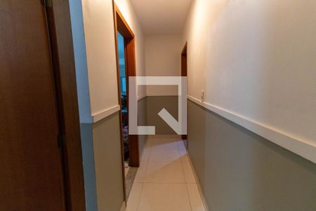 Corredor de casa à venda com 4 quartos, 240m² em São Francisco, Niterói