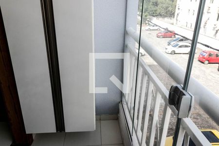 Varanda de apartamento para alugar com 3 quartos, 60m² em Jardim das Margaridas, Salvador