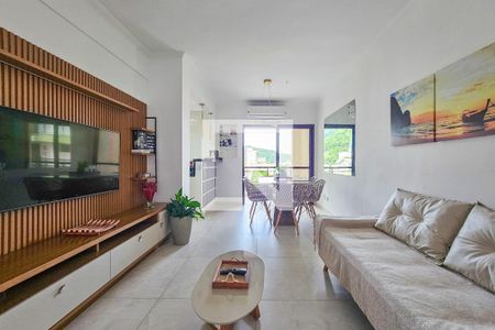 Apartamento para alugar com 90m², 2 quartos e 2 vagas Apartamento para alugar com 90m², 2 quartos e 2 vagasSala