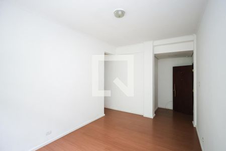 Sala de apartamento à venda com 2 quartos, 70m² em Vila Firmiano Pinto, São Paulo