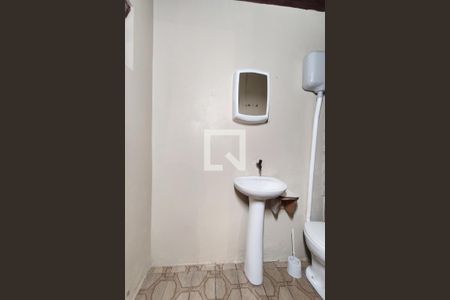 Banheiro de apartamento para alugar com 1 quarto, 52m² em Scharlau, São Leopoldo