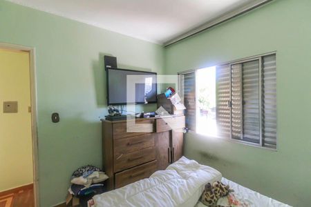 Casa à venda com 200m², 3 quartos e 2 vagas Casa à venda com 200m², 3 quartos e 2 vagasQuarto 2