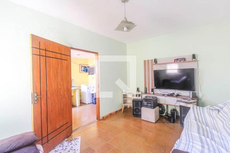 Sala 2 de casa à venda com 3 quartos, 200m² em Vila dos Minerios, São Paulo