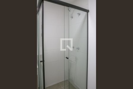 Banheiro de kitnet/studio para alugar com 1 quarto, 27m² em Perdizes, São Paulo