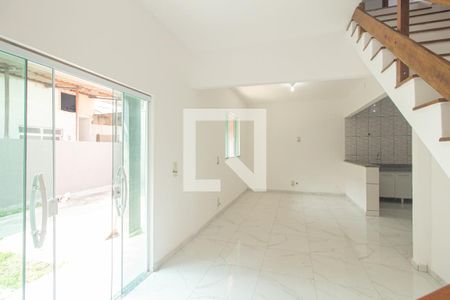 Sala de casa para alugar com 3 quartos, 120m² em Campo Grande, Rio de Janeiro