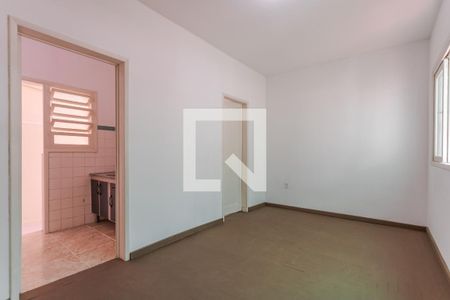 Dormitório de kitnet/studio para alugar com 1 quarto, 29m² em Floresta, Porto Alegre