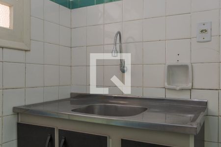 Cozinha de kitnet/studio para alugar com 1 quarto, 29m² em Floresta, Porto Alegre