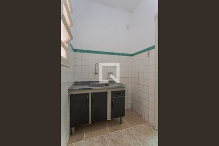 Cozinha de kitnet/studio para alugar com 1 quarto, 29m² em Floresta, Porto Alegre