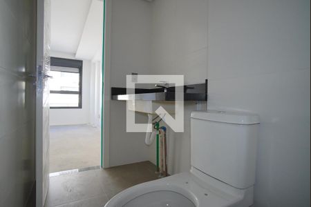 Banheiro da Suíte de apartamento à venda com 2 quartos, 71m² em Independência, Porto Alegre