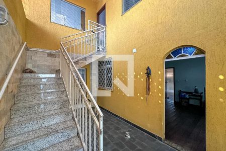 Área Externa de casa à venda com 3 quartos, 360m² em Serrano, Belo Horizonte