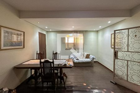 Sala de casa à venda com 3 quartos, 360m² em Serrano, Belo Horizonte