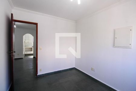 Quarto 1 de casa para alugar com 2 quartos, 75m² em Vila Invernada, São Paulo