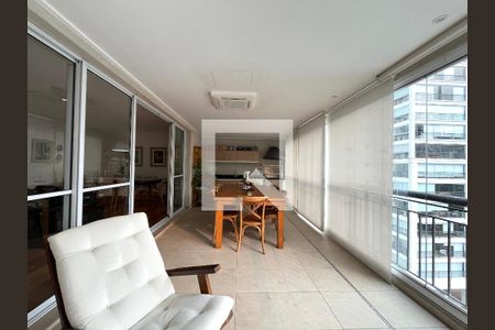 Varanda de apartamento à venda com 4 quartos, 204m² em Vila Mascote, São Paulo