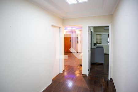 Corredor de casa à venda com 3 quartos, 250m² em Centro, Diadema