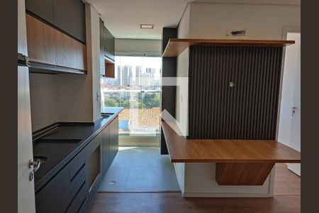 Sala/Cozinha de apartamento para alugar com 2 quartos, 32m² em Jardim Monte Kemel, São Paulo