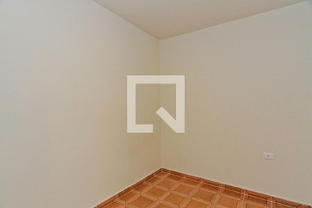 Quarto 2 de casa para alugar com 2 quartos, 42m² em Parque Peruche, São Paulo